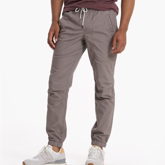 Vuori Men's Gray Joggers - Picture 1 of 9
